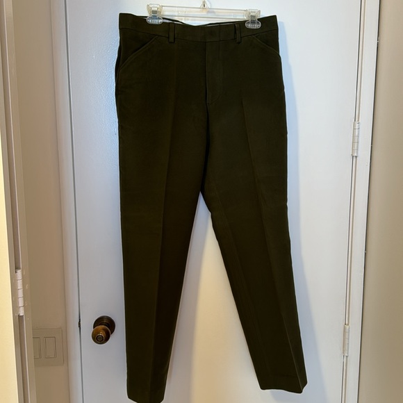Kevin’s olive green felt pants - Picture 2 of 4